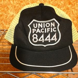 Vintage Union Pacific 8444 patch mesh snapback trucker hat.